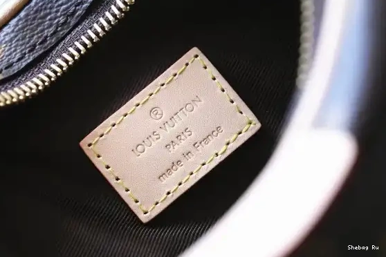 MM VUITTON LOUIS Croissant 0629